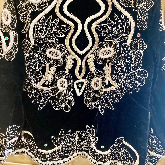 French Collezioni Velvet Embroidered Jacket - Picture 15 of 16